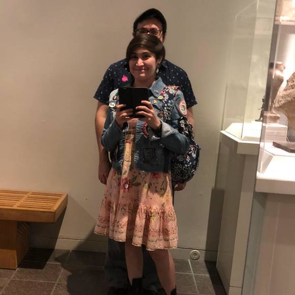 Meet your Posher, Laura - Picture 1 of 1